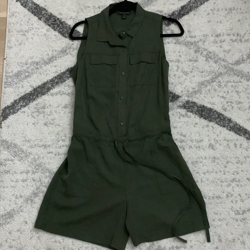 Banana Republic olive green romper size 4